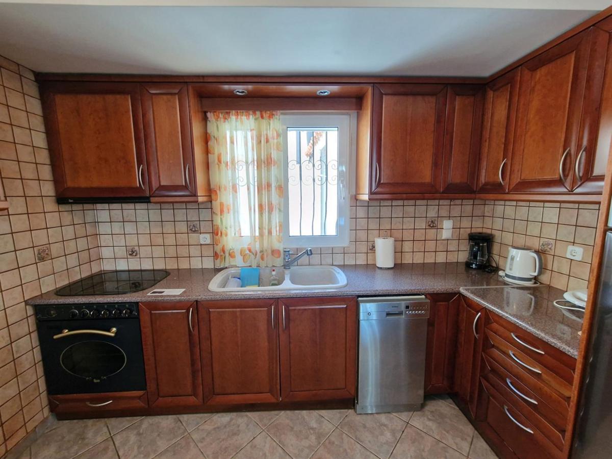 Villa Liana : Luxury Villa With Fantastic Sea View, Near Airport Порто-Рафти Экстерьер фото